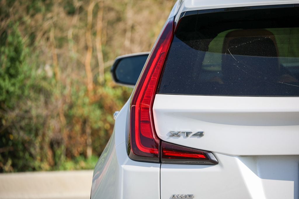 2022 Cadillac XT4 Premium Luxury