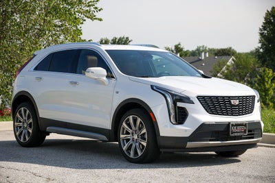 2022 Cadillac XT4 Premium Luxury