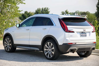 2022 Cadillac XT4 Premium Luxury