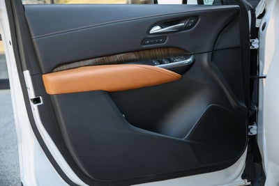 2022 Cadillac XT4 Premium Luxury