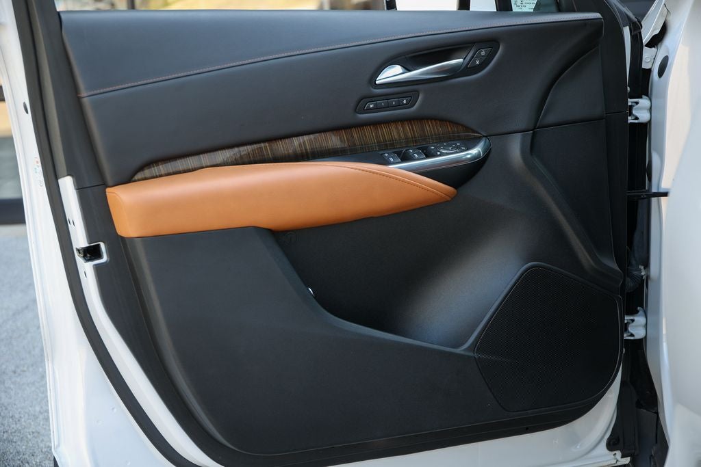 2022 Cadillac XT4 Premium Luxury