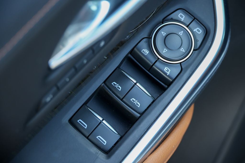 2022 Cadillac XT4 Premium Luxury