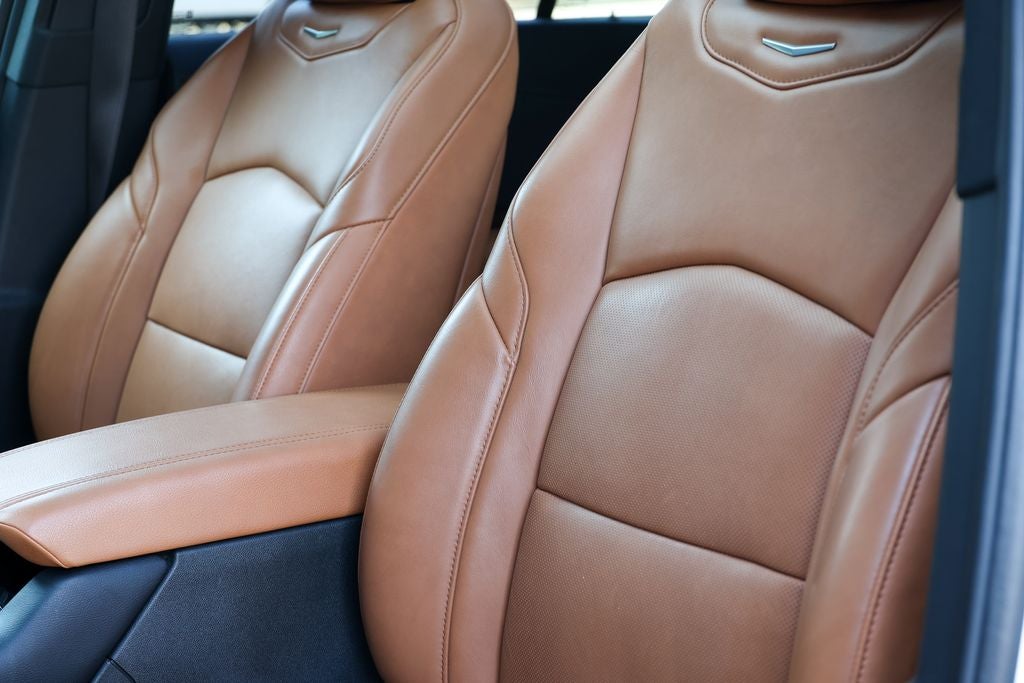 2022 Cadillac XT4 Premium Luxury