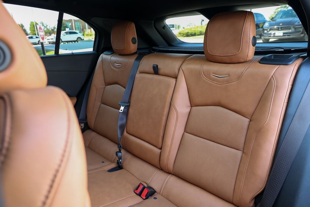 2022 Cadillac XT4 Premium Luxury