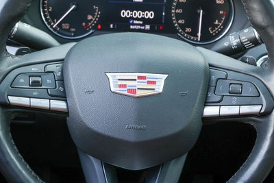 2022 Cadillac XT4 Premium Luxury