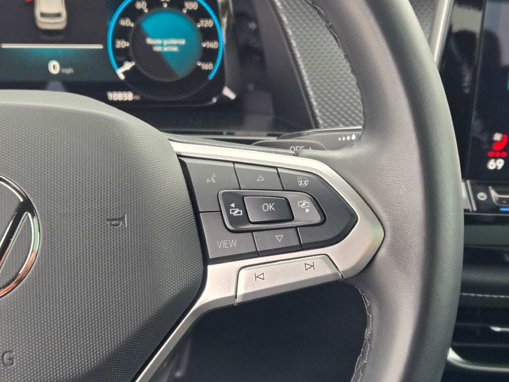 2024 Volkswagen Atlas Cross Sport 2.0T SEL Premium R-Line