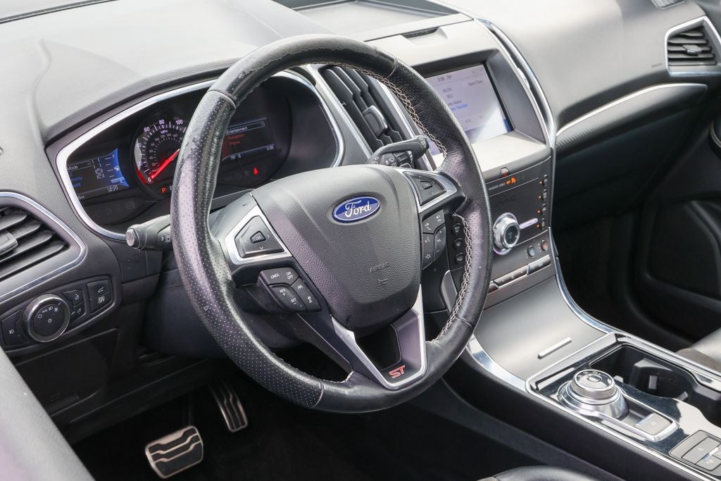 2020 Ford Edge ST