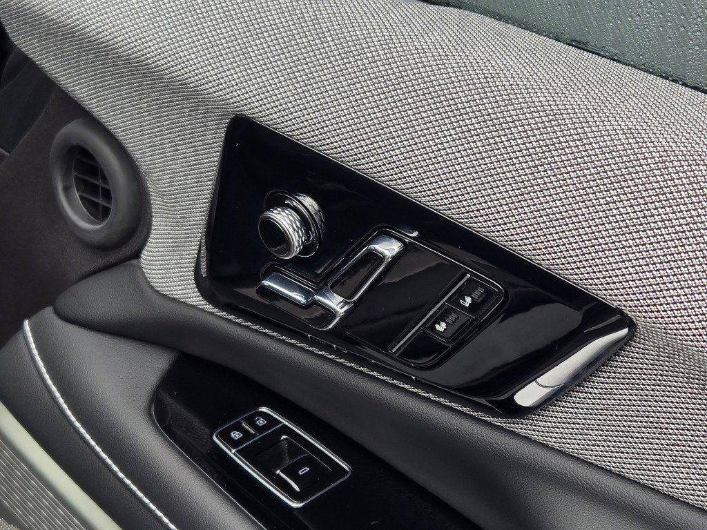 2025 Cadillac OPTIQ Luxury