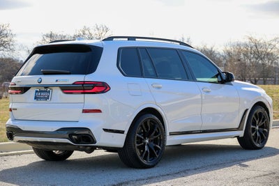 2023 BMW X7 M60i