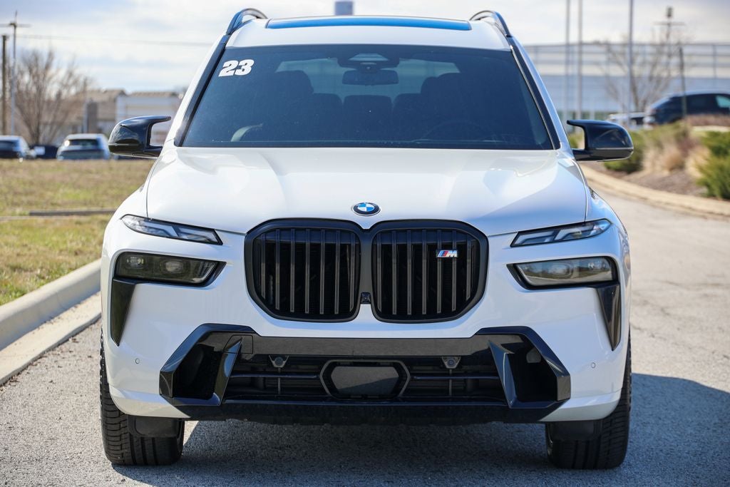 2023 BMW X7 M60i