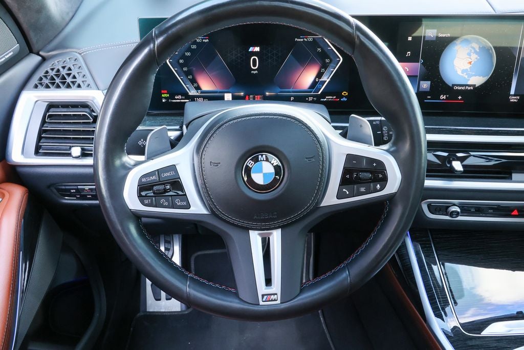 2023 BMW X7 M60i