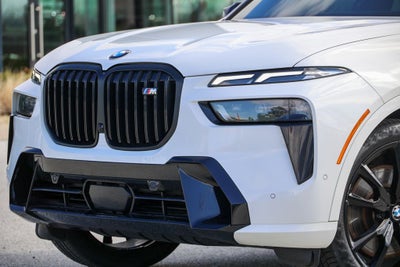2023 BMW X7 M60i