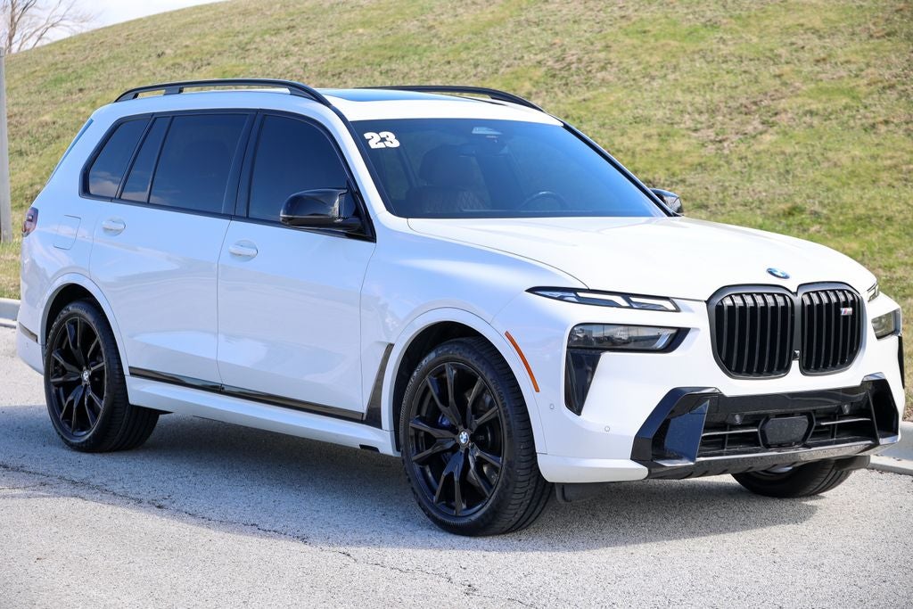 2023 BMW X7 M60i