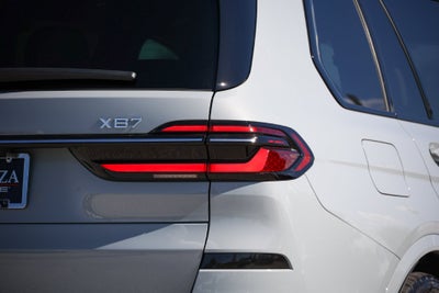 2026 BMW X7 ALPINA XB7