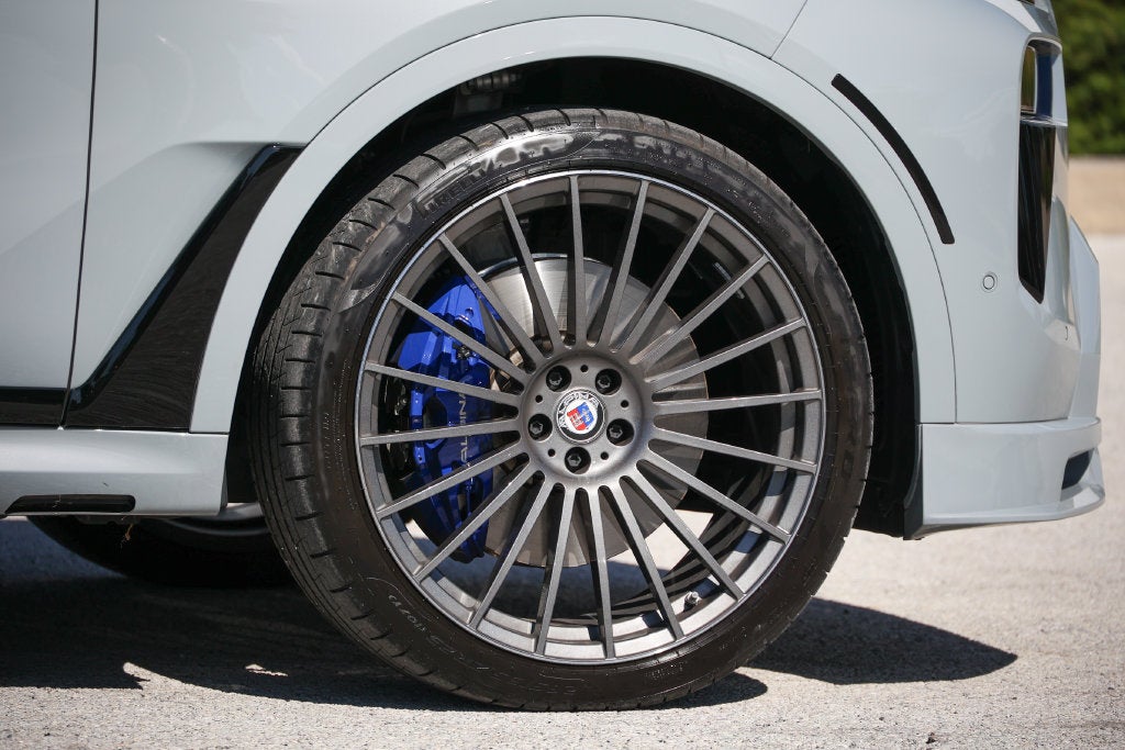 2026 BMW X7 ALPINA XB7