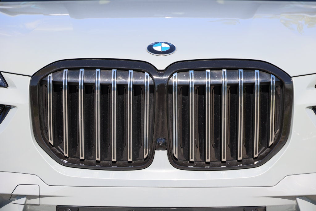 2026 BMW X7 ALPINA XB7