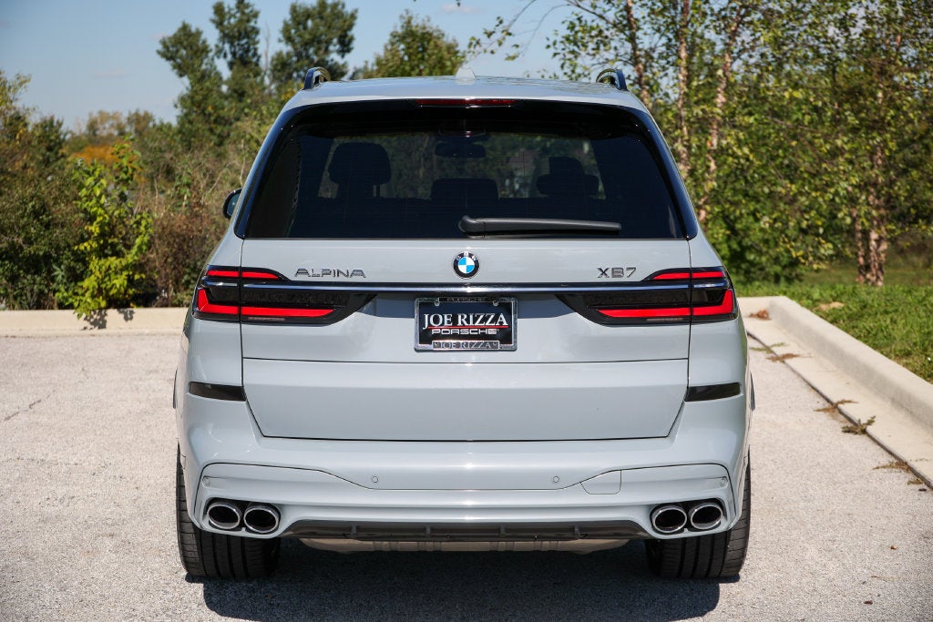 2026 BMW X7 ALPINA XB7