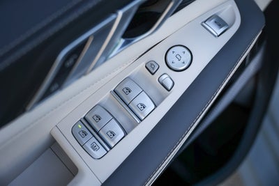 2026 BMW X7 ALPINA XB7
