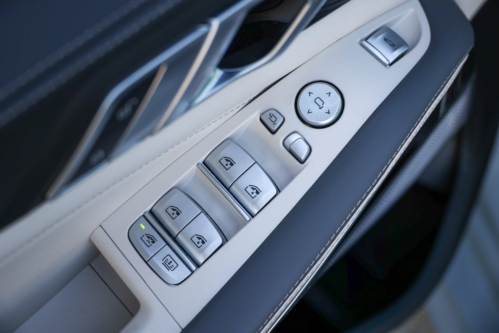 2026 BMW X7 ALPINA XB7