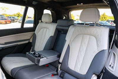 2026 BMW X7 ALPINA XB7