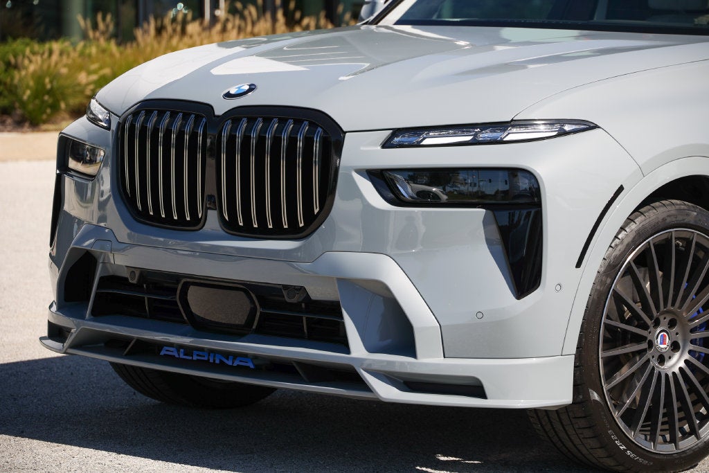 2026 BMW X7 ALPINA XB7