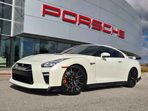 2020 Nissan GT-R Premium
