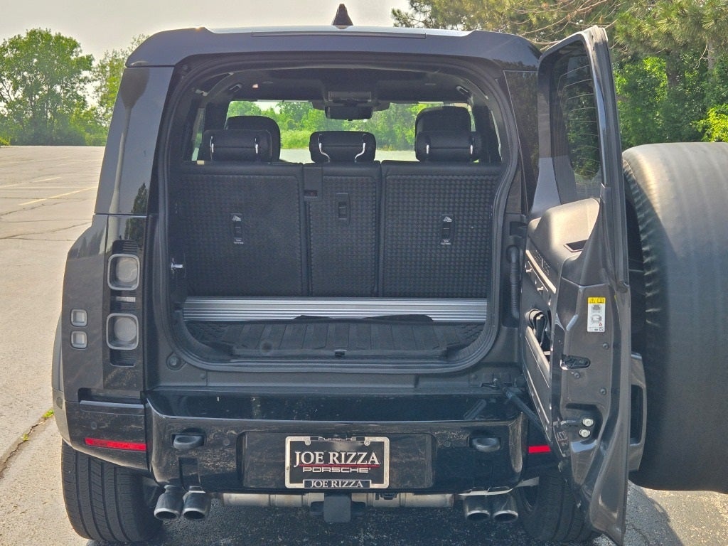 2022 Land Rover Defender 90 Carpathian Edition