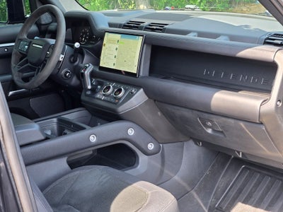 2022 Land Rover Defender 90 Carpathian Edition