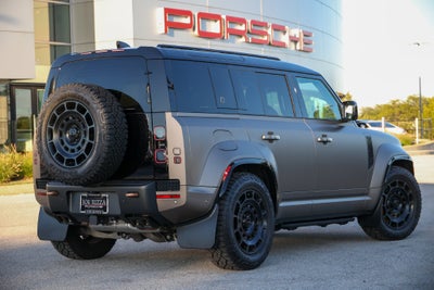 2026 Land Rover Defender 110 OCTA