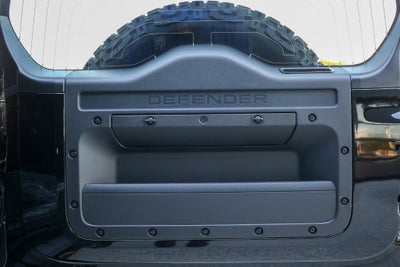 2026 Land Rover Defender 110 OCTA