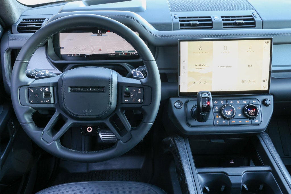 2026 Land Rover Defender 110 OCTA