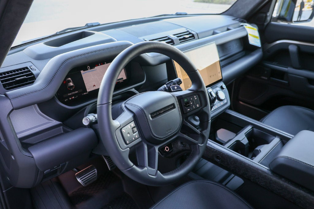 2026 Land Rover Defender 110 OCTA