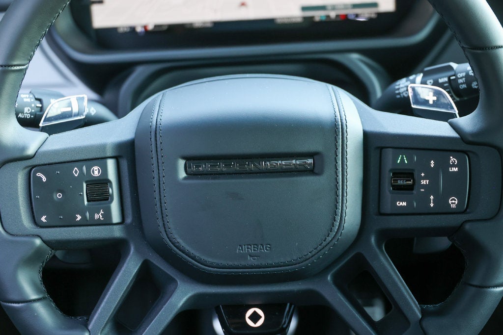 2026 Land Rover Defender 110 OCTA