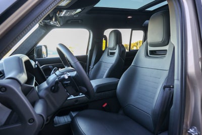 2026 Land Rover Defender 110 OCTA