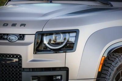 2026 Land Rover Defender 110 OCTA