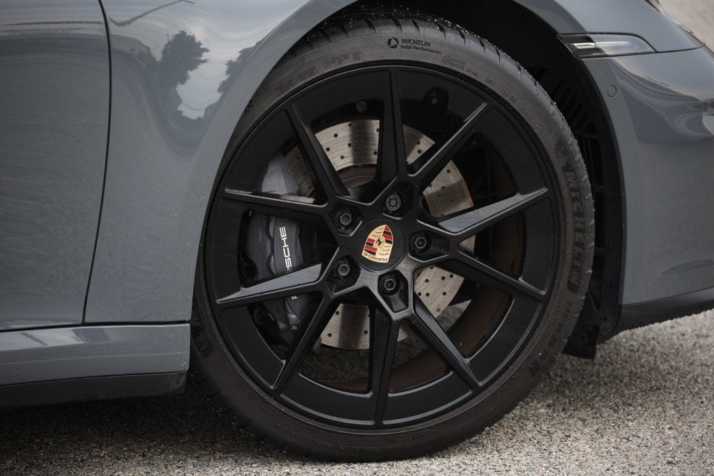 2025 Porsche 911 Base