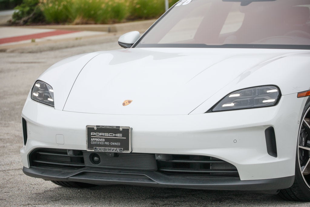 2026 Porsche Taycan 4