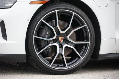 2026 Porsche Taycan 4