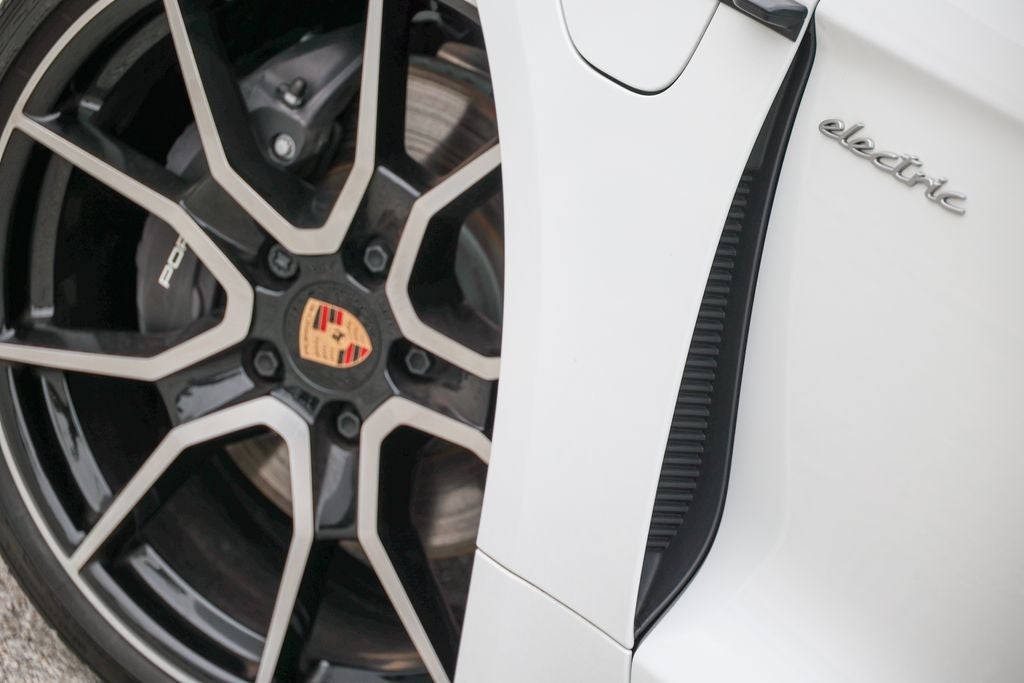 2026 Porsche Taycan 4