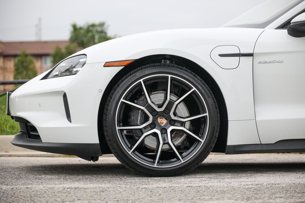 2026 Porsche Taycan 4