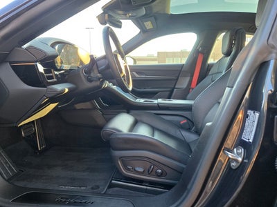 2025 Porsche Taycan Base