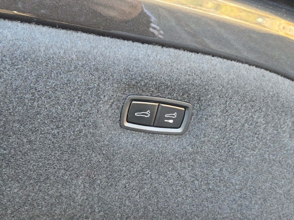 2025 Porsche Taycan Base