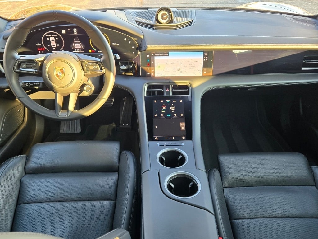 2025 Porsche Taycan Base