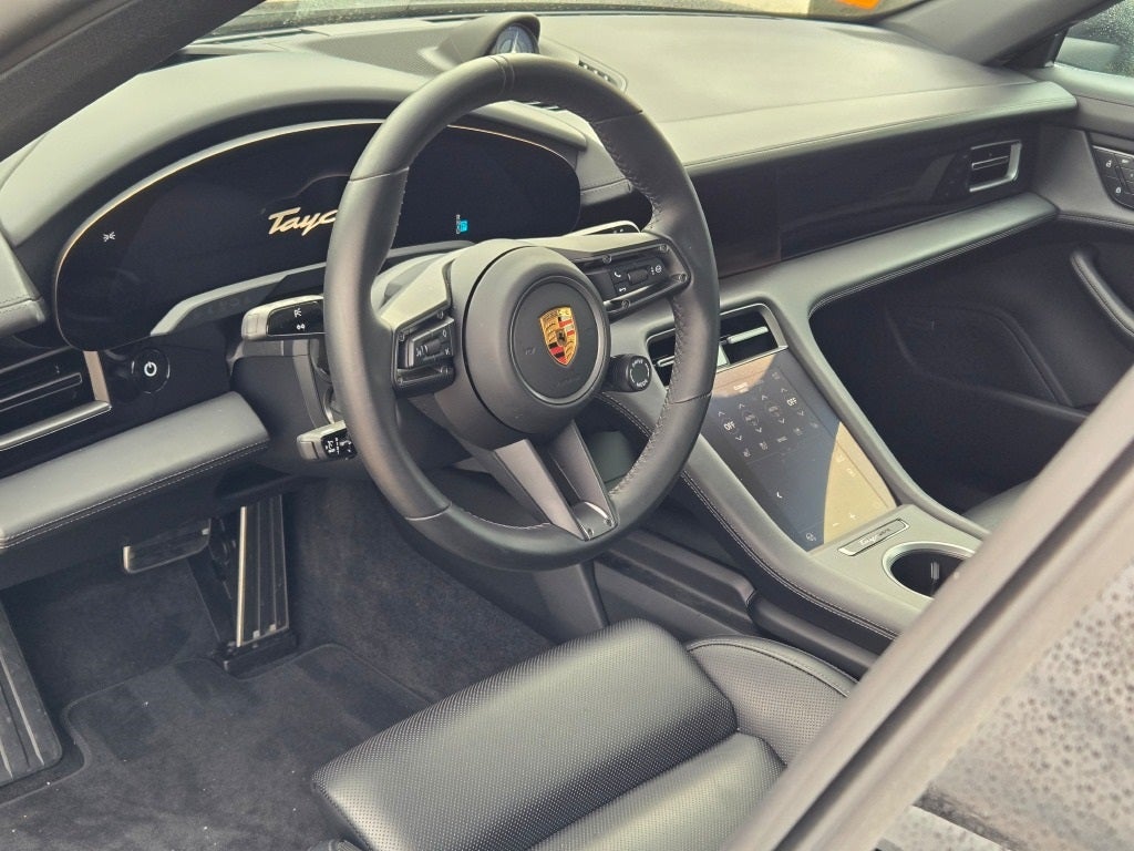 2025 Porsche Taycan Base