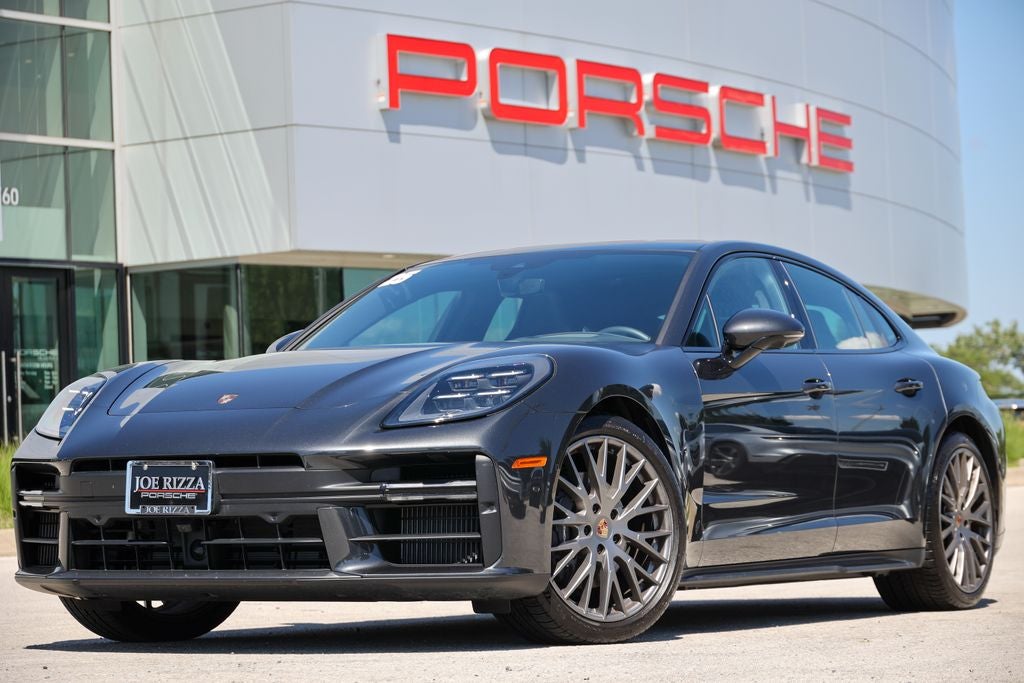 2025 Porsche Panamera 4