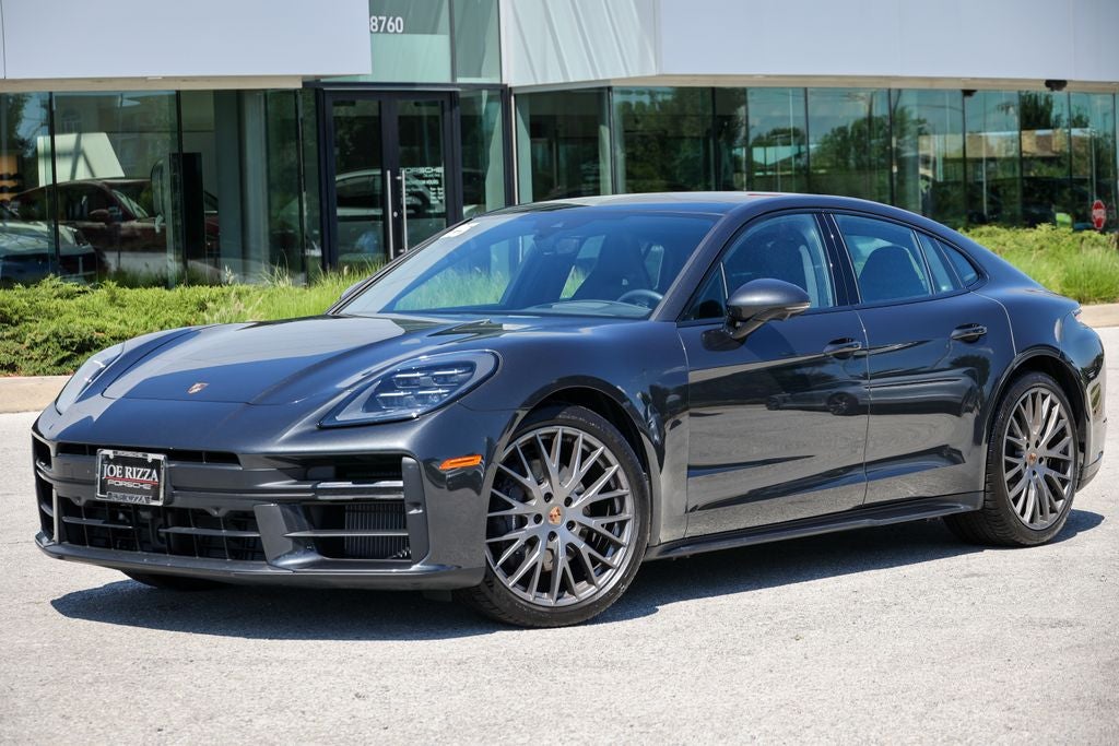 2025 Porsche Panamera 4