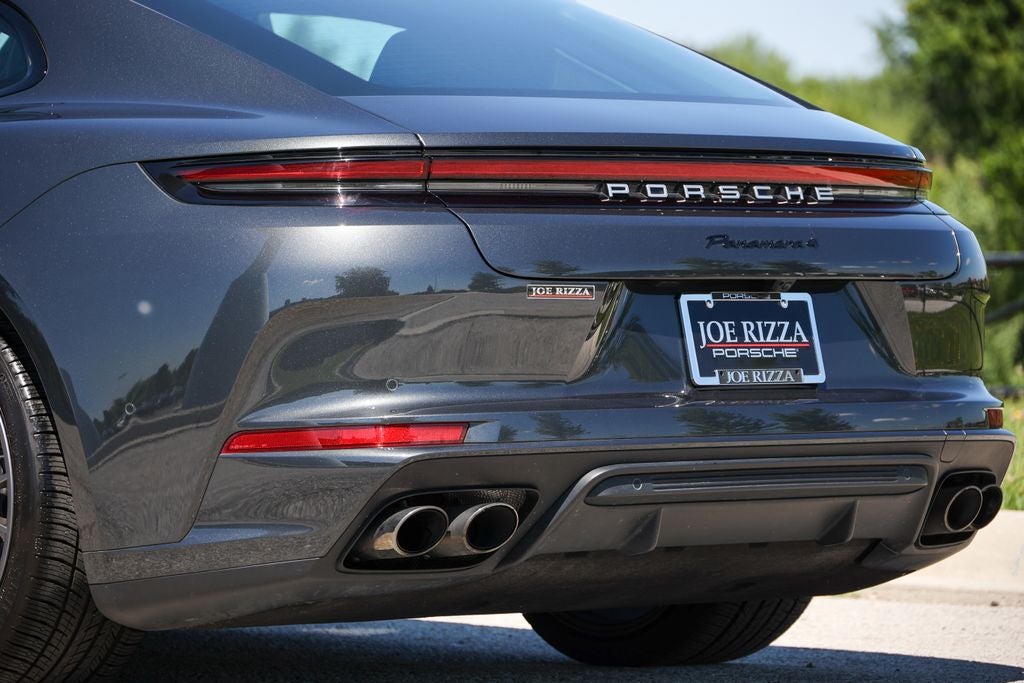2025 Porsche Panamera 4