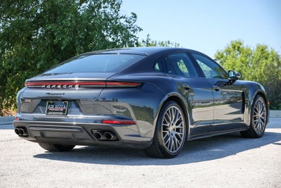 2025 Porsche Panamera 4