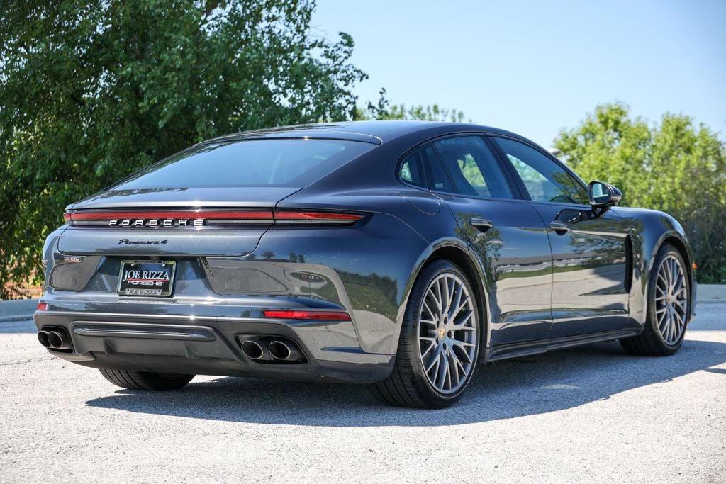 2025 Porsche Panamera 4