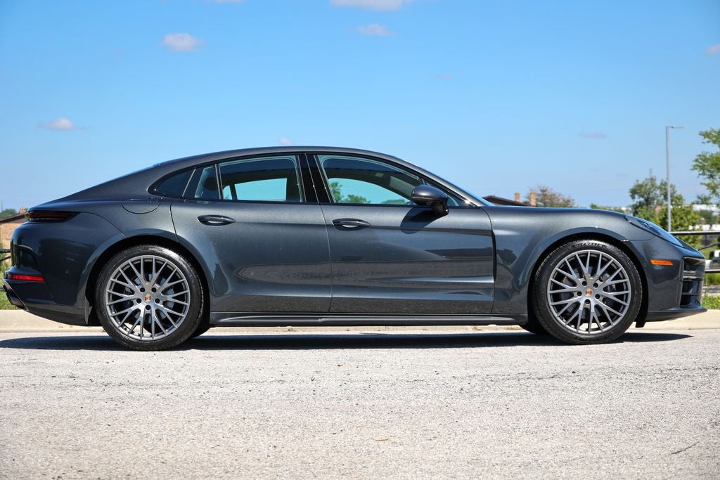 2025 Porsche Panamera 4